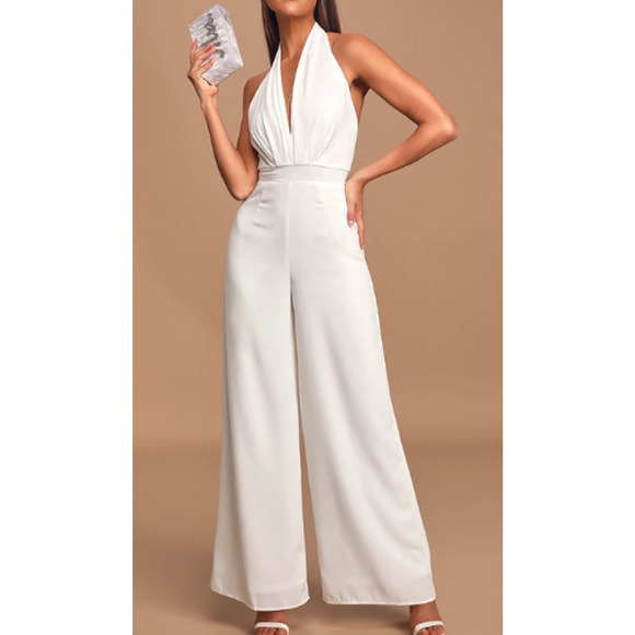 LULU'S XS Gift White Halter Wide-Leg Jumpsuit NEW B155 - Picture 1 of 12